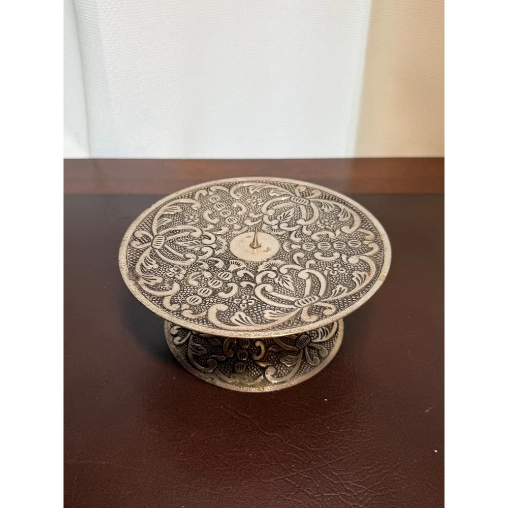 N/A ornate silver